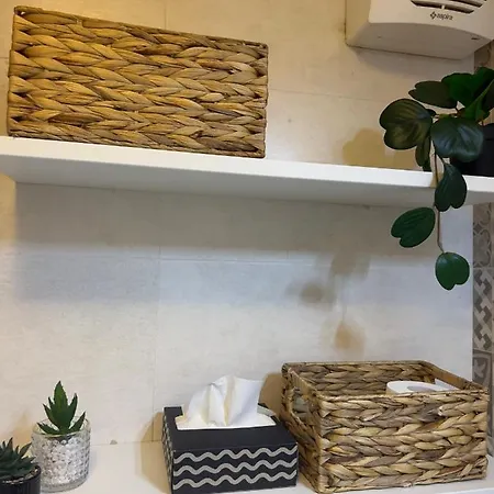 Apartment Regina In Porta Romana 3 - Sky Tv, Wifi & Breakfast Box *