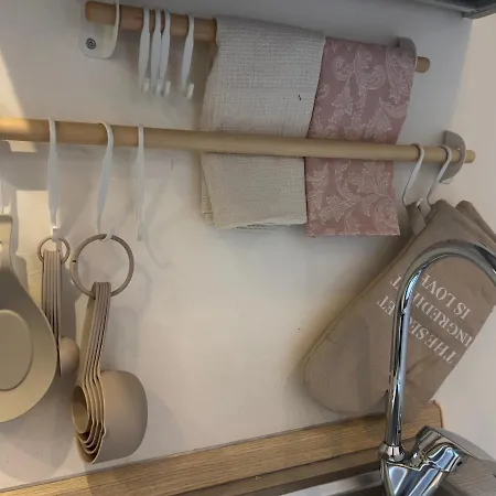 Regina In Porta Romana 3 - Sky Tv, Wifi & Breakfast Box Apartment Milan