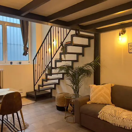 Apartment Regina In Porta Romana 3 - Sky Tv, Wifi & Breakfast Box Milan
