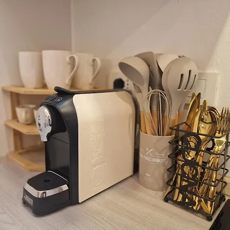 Regina In Porta Romana 3 - Sky Tv, Wifi & Breakfast Box Milan