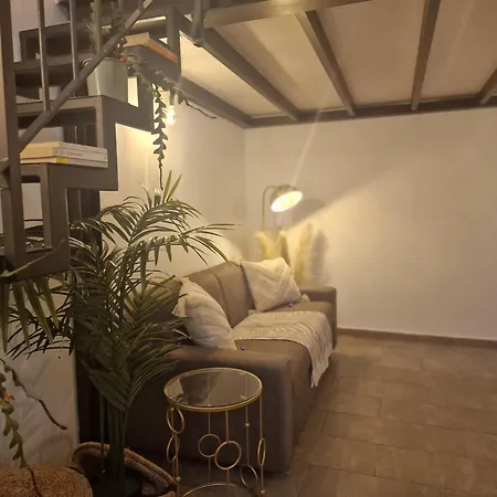 Apartment Regina In Porta Romana 3 - Sky Tv, Wifi & Breakfast Box Milan