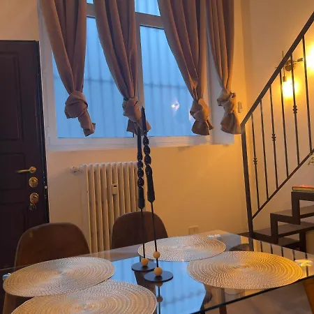 Regina In Porta Romana 3 - Sky Tv, Wifi & Breakfast Box ミラノ