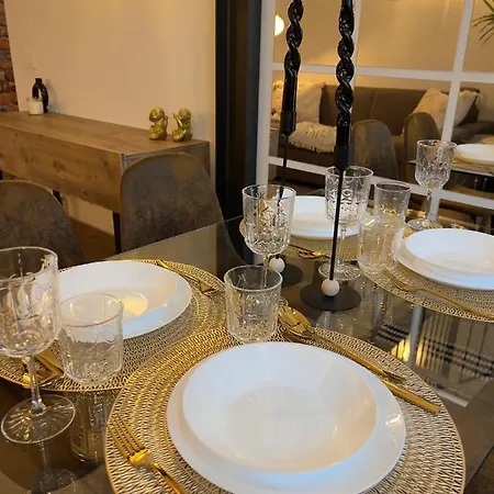 Regina In Porta Romana 3 - Sky Tv, Wifi & Breakfast Box * Milano